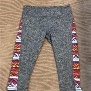 Workout capris gray with print side panels